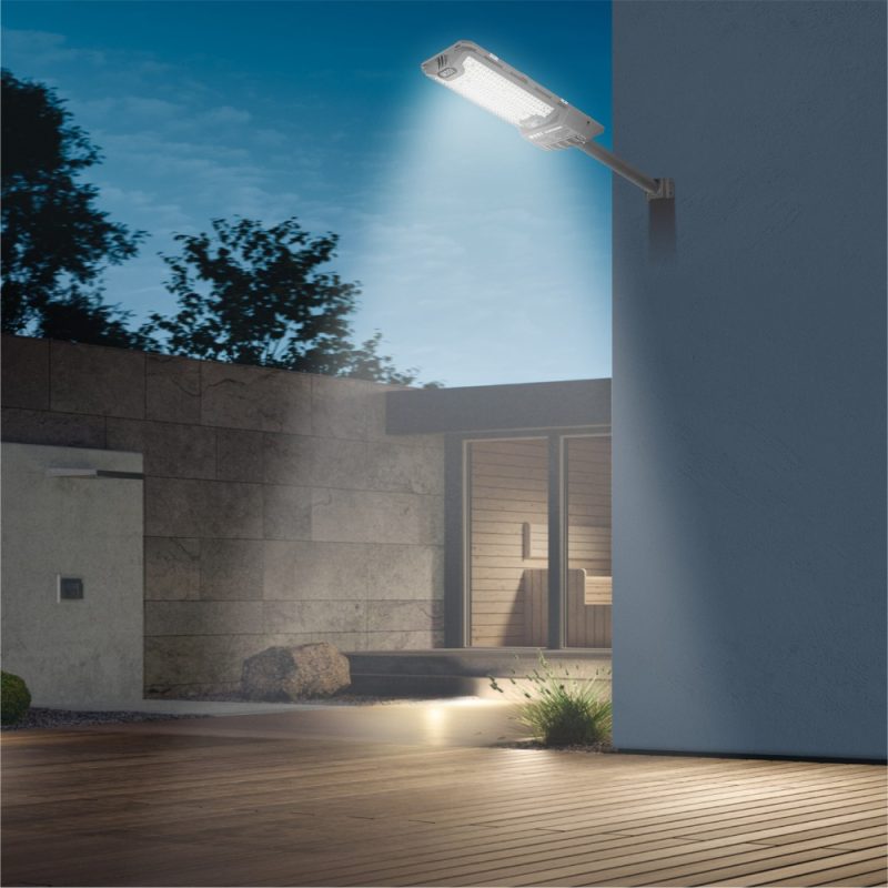 Outdoor Solar Charging Light